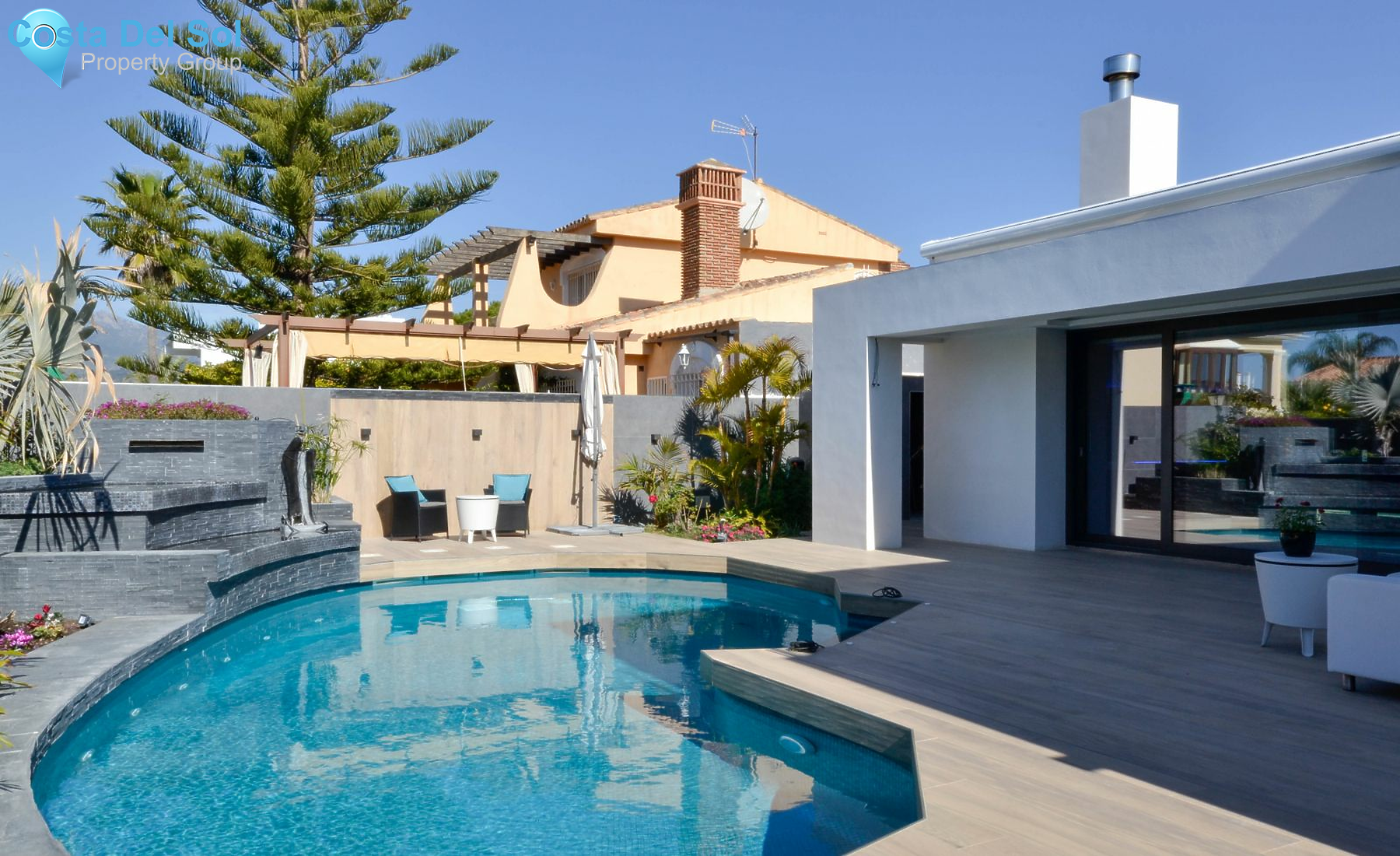 Detached Villa in Las Chapas-1395744