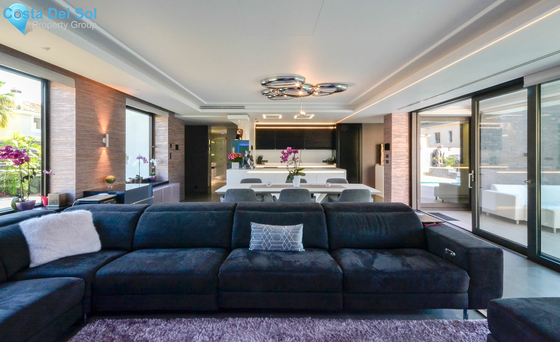 Detached Villa in Las Chapas-1395750