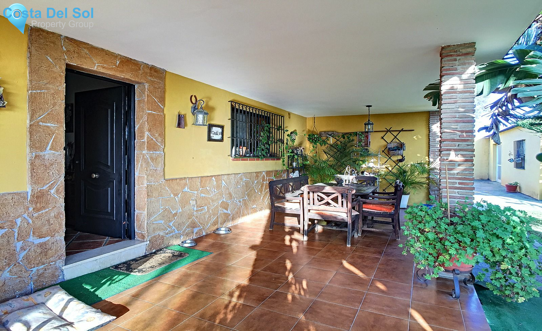 Detached Villa in Las Lagunas-1211492