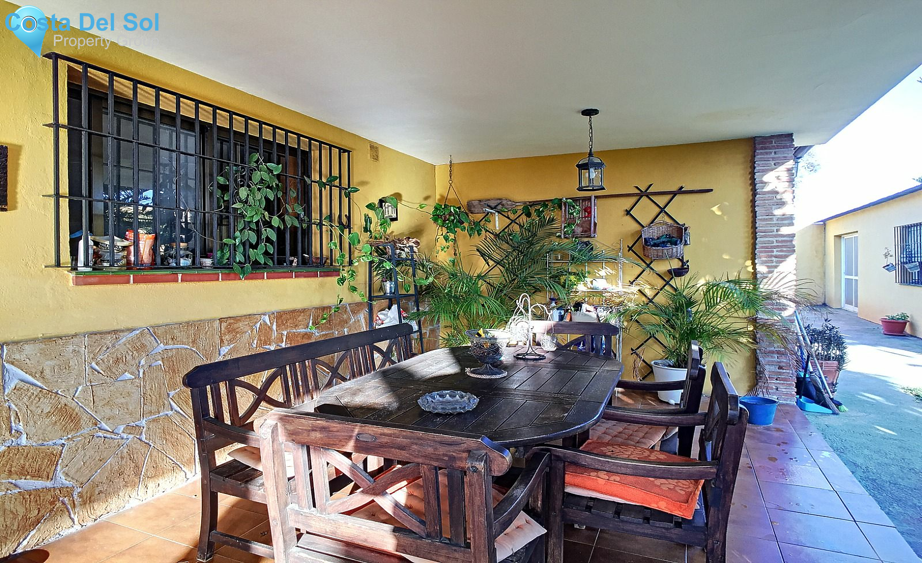 Detached Villa in Las Lagunas-1211494