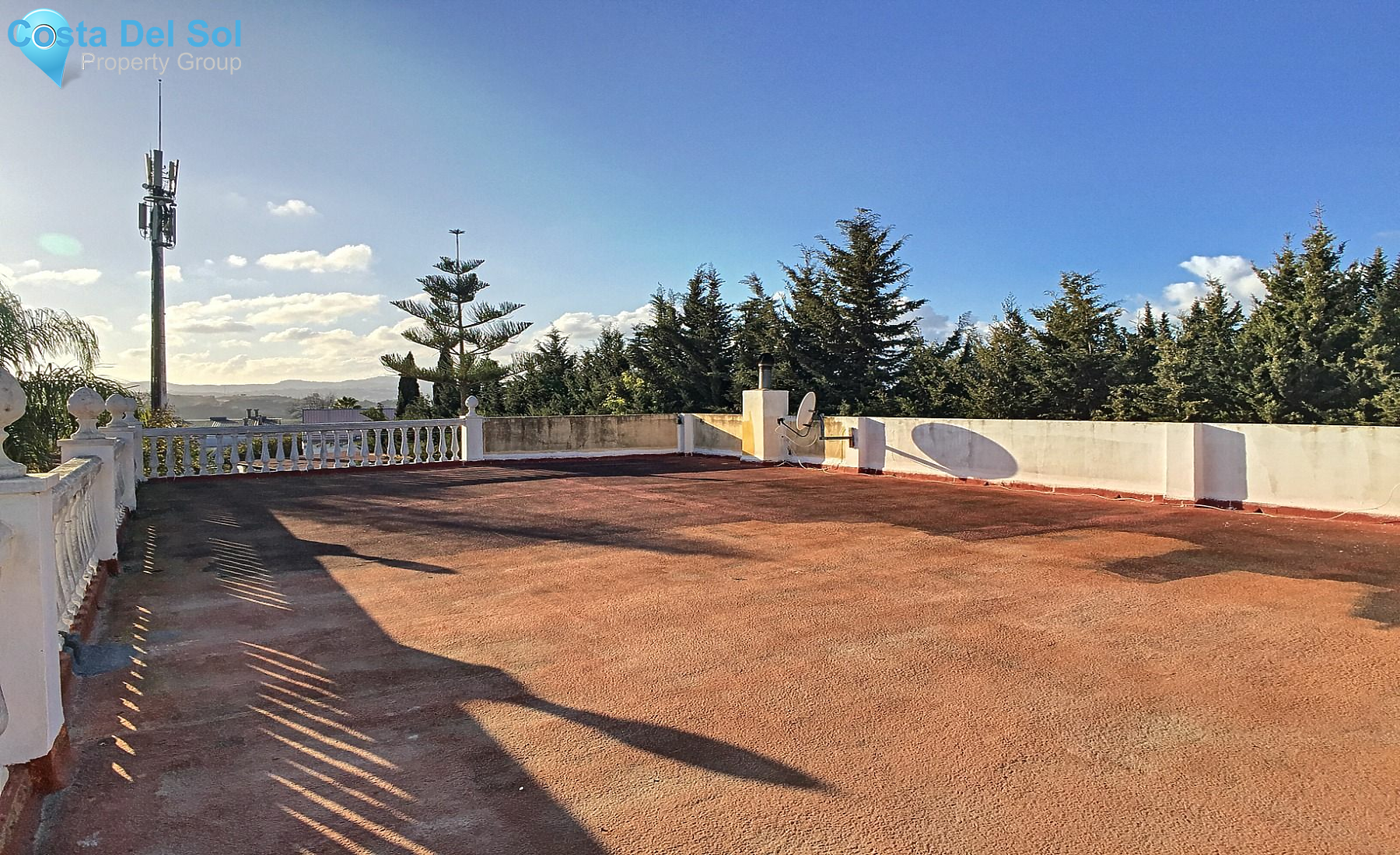 Detached Villa in Las Lagunas-1211495