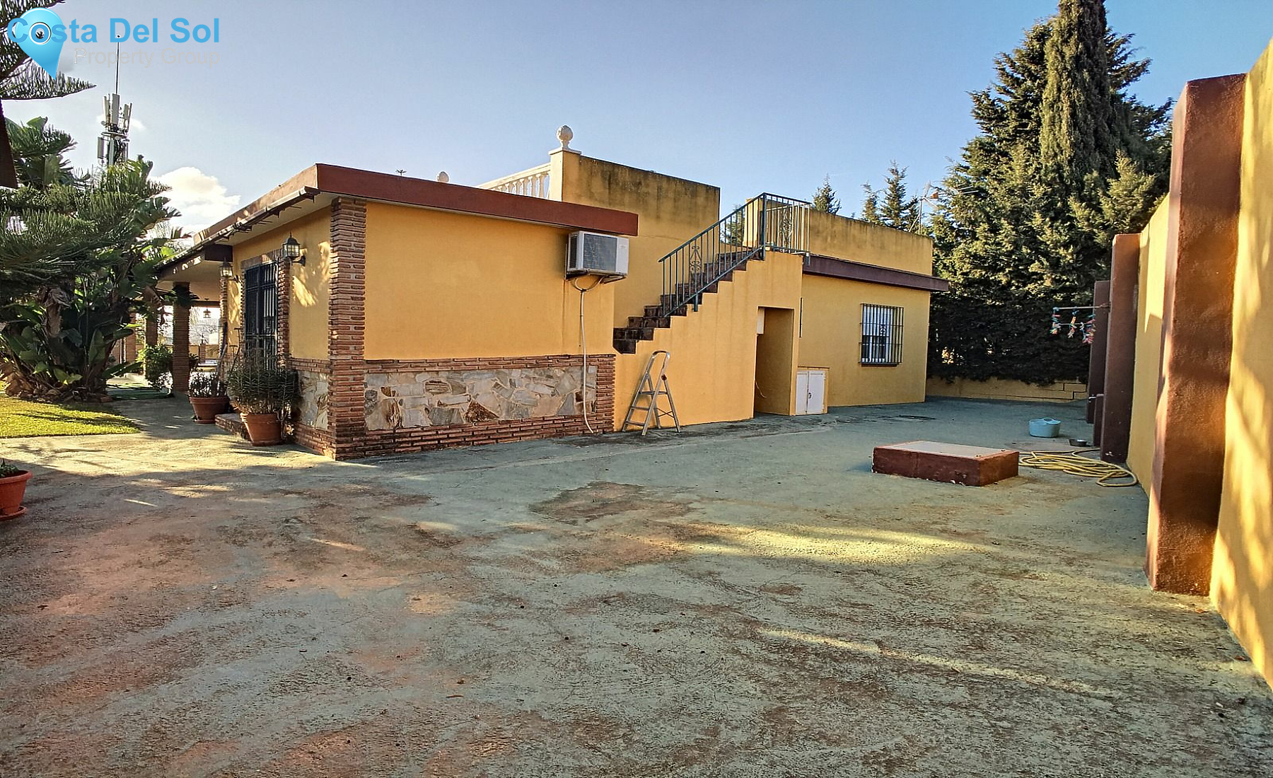 Detached Villa in Las Lagunas-1211496