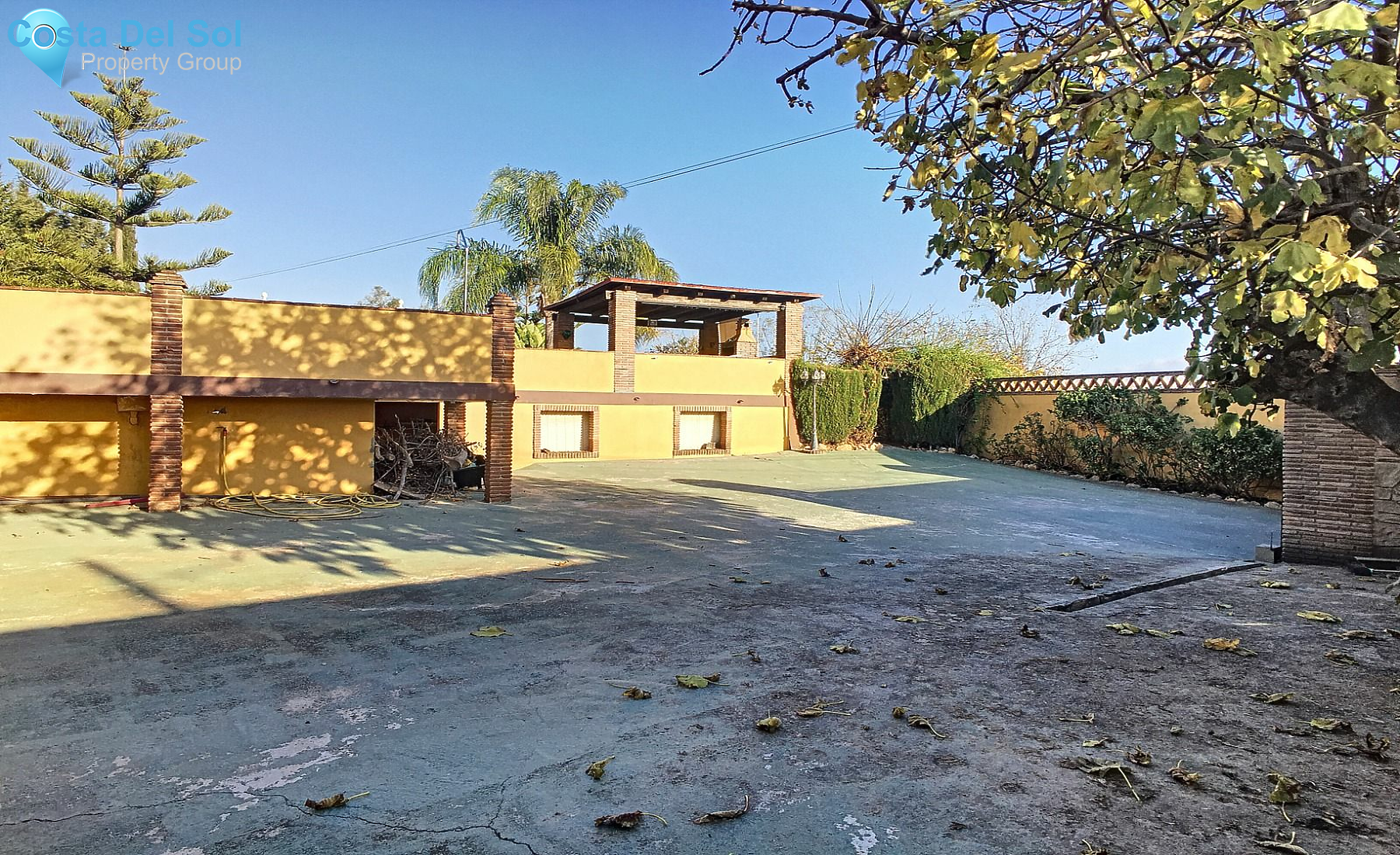 Detached Villa in Las Lagunas-1211480