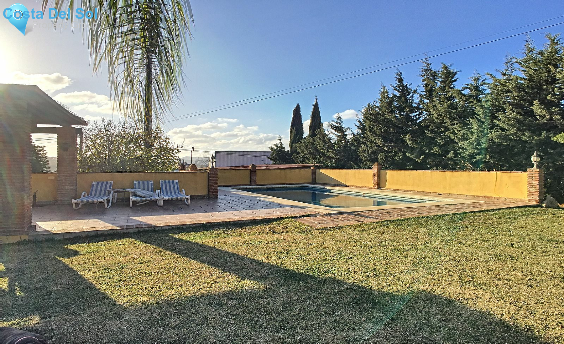 Detached Villa in Las Lagunas-1211485