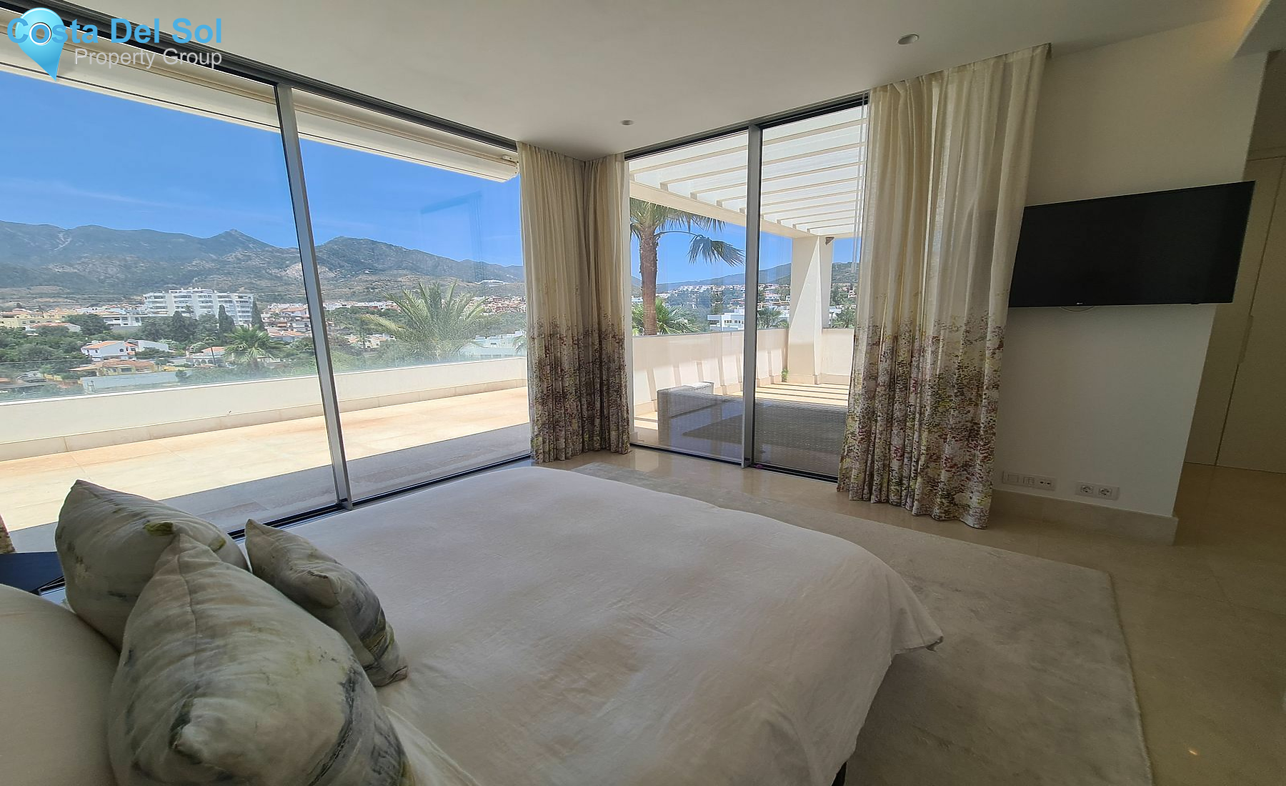 Detached Villa in Marbella-1154142