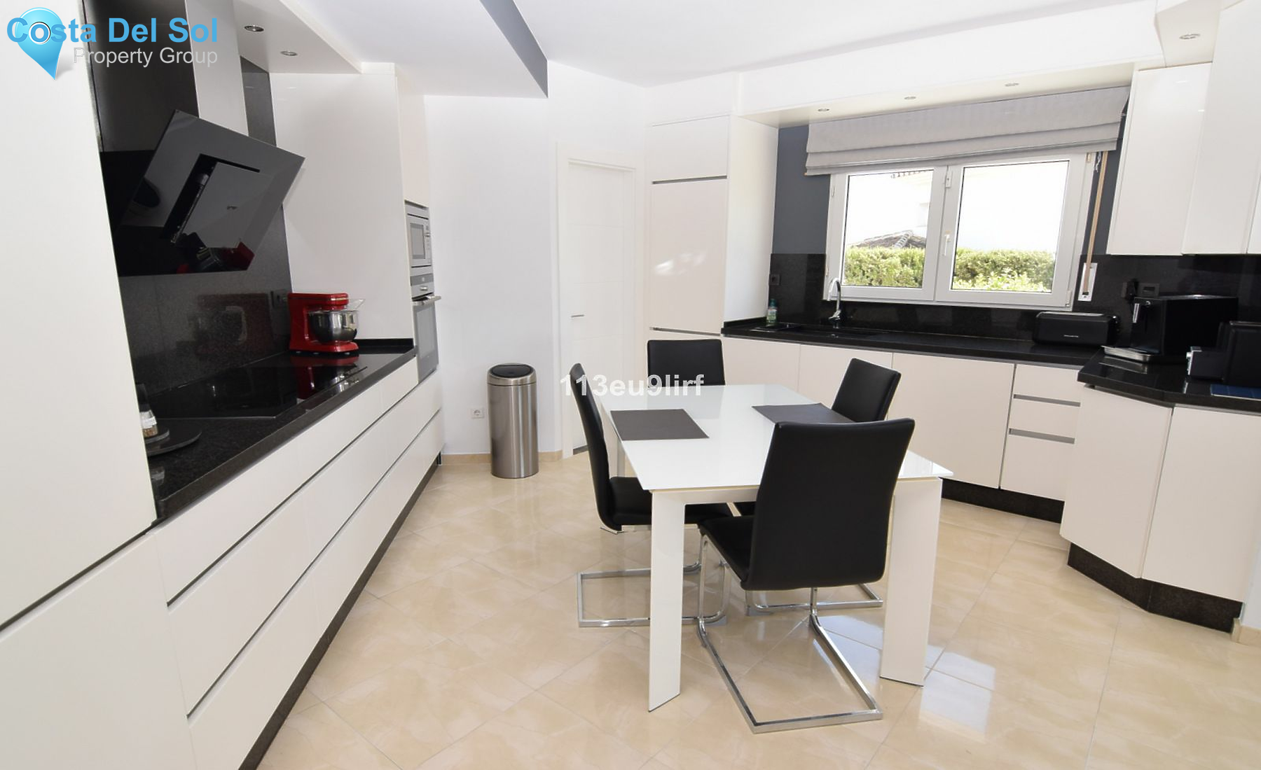 Detached Villa in Marbesa-1179703