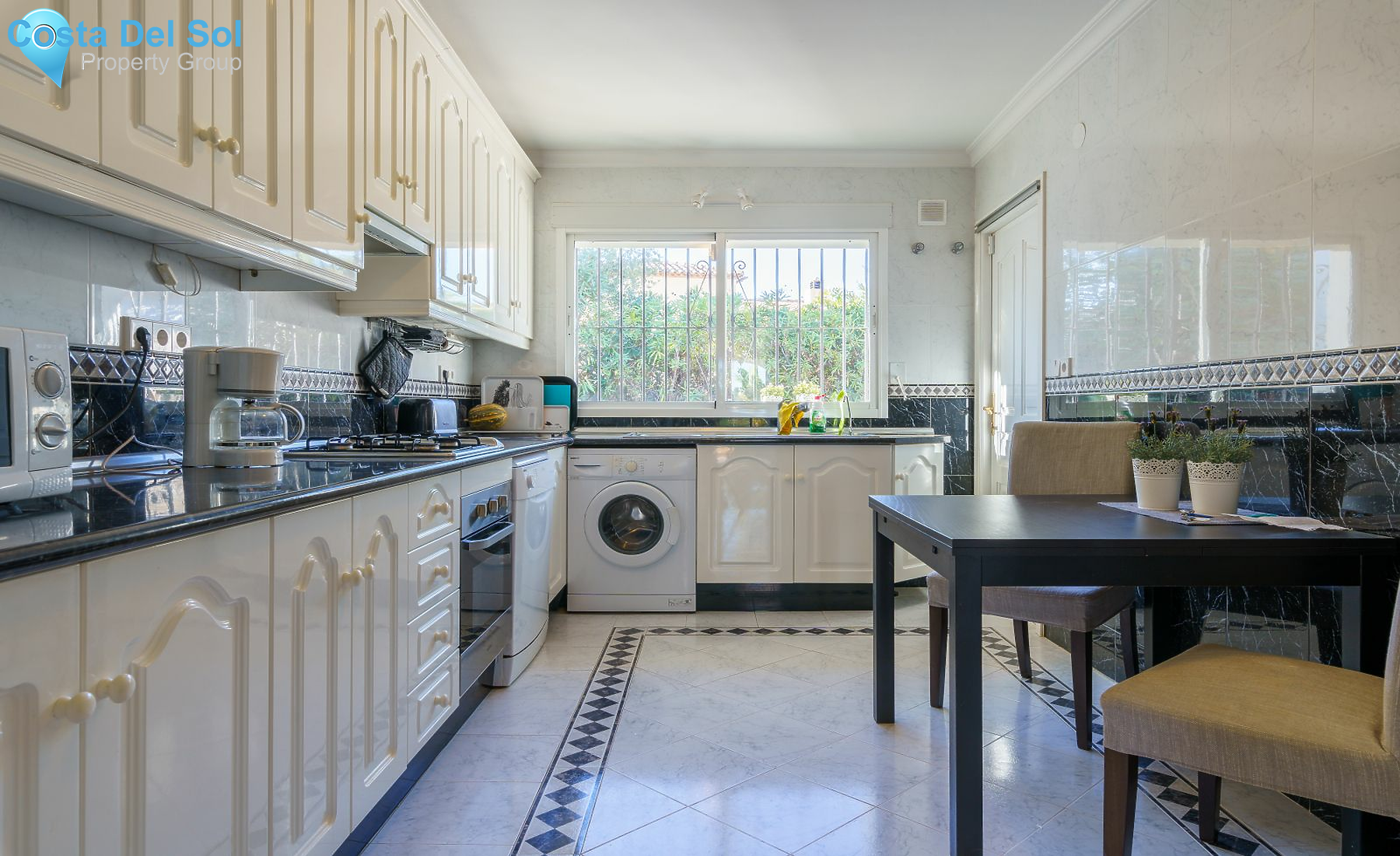 Detached Villa in El Chaparral-1147856