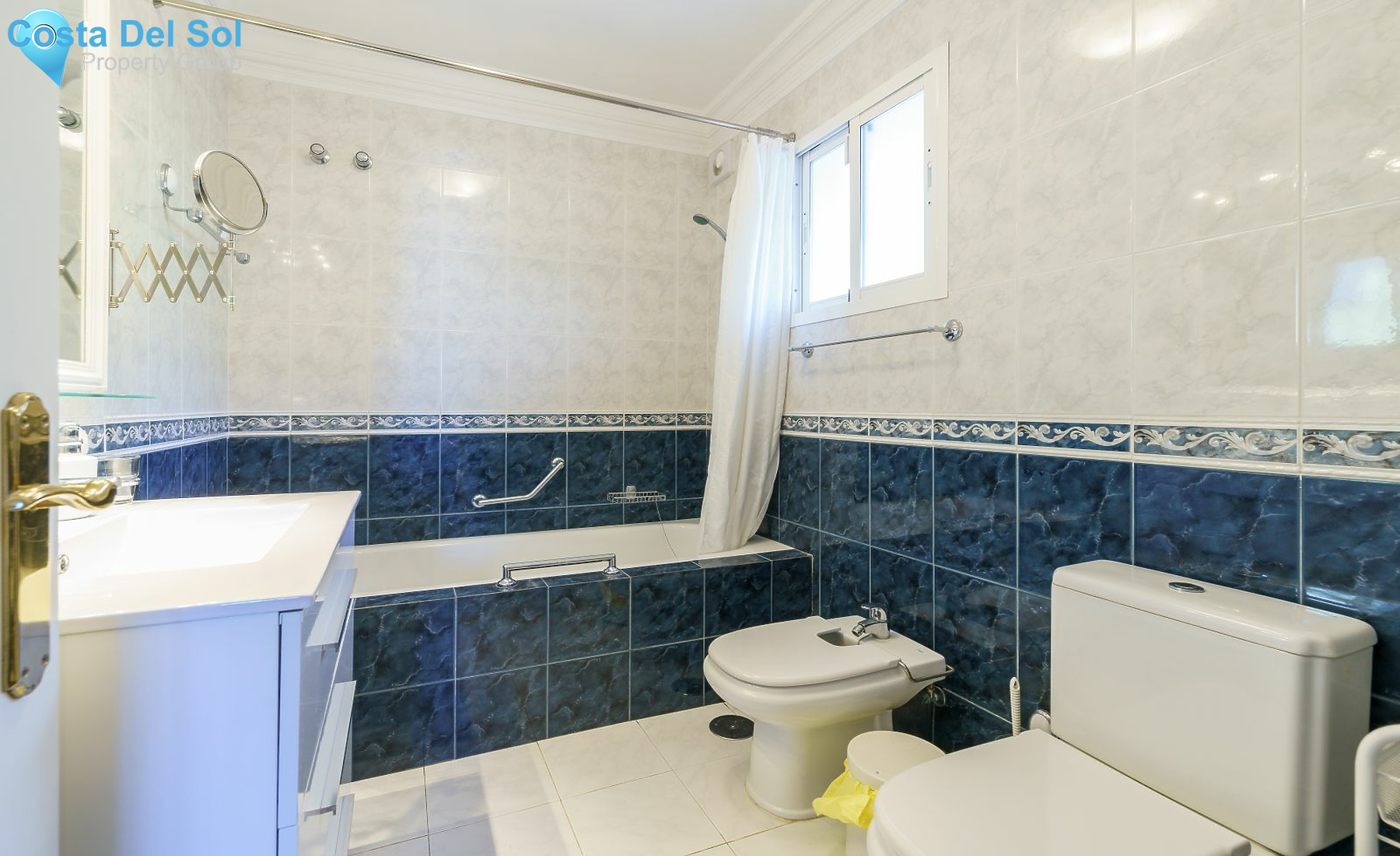 Detached Villa in El Chaparral-1147858