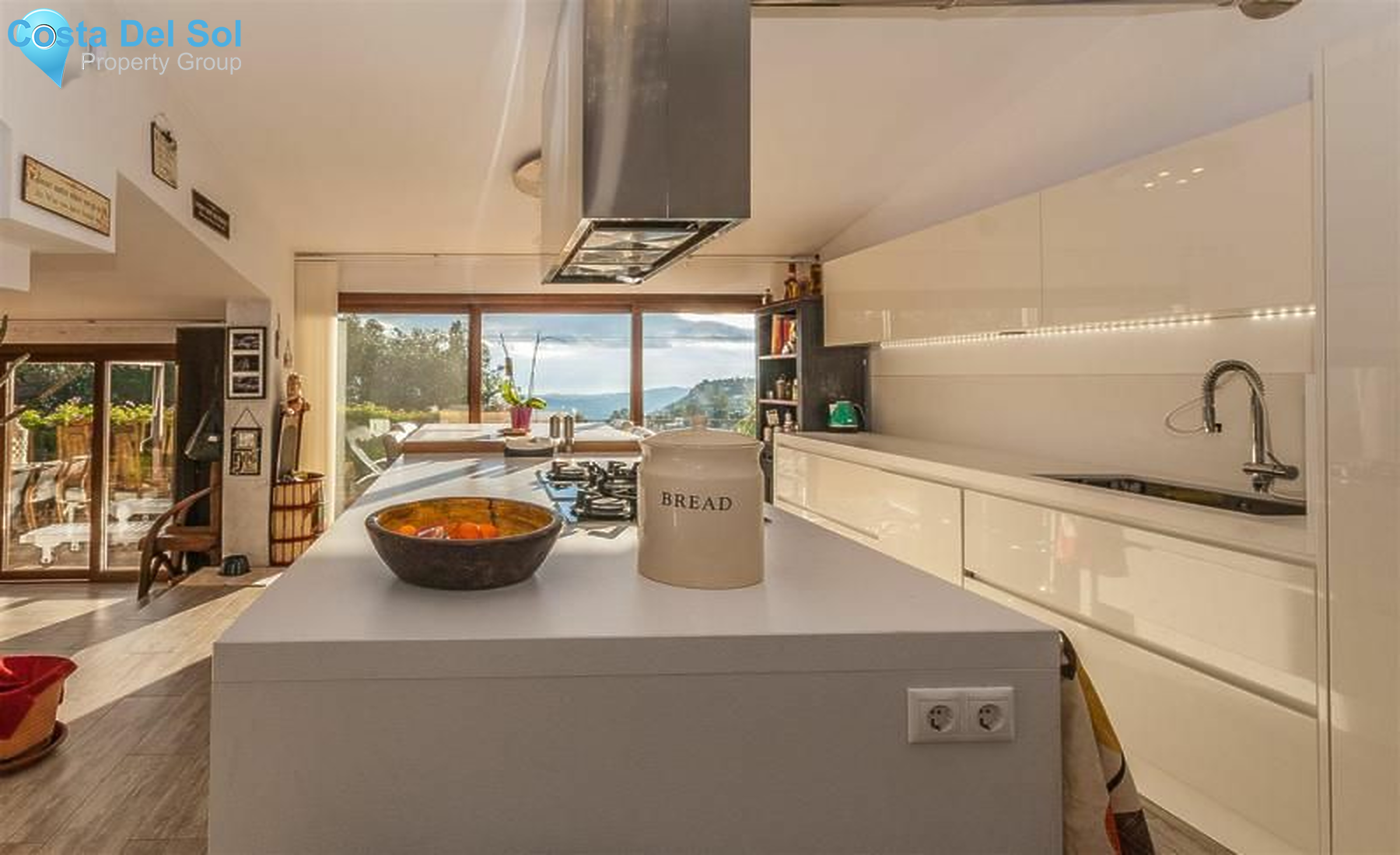 Detached Villa in Mijas-1136421