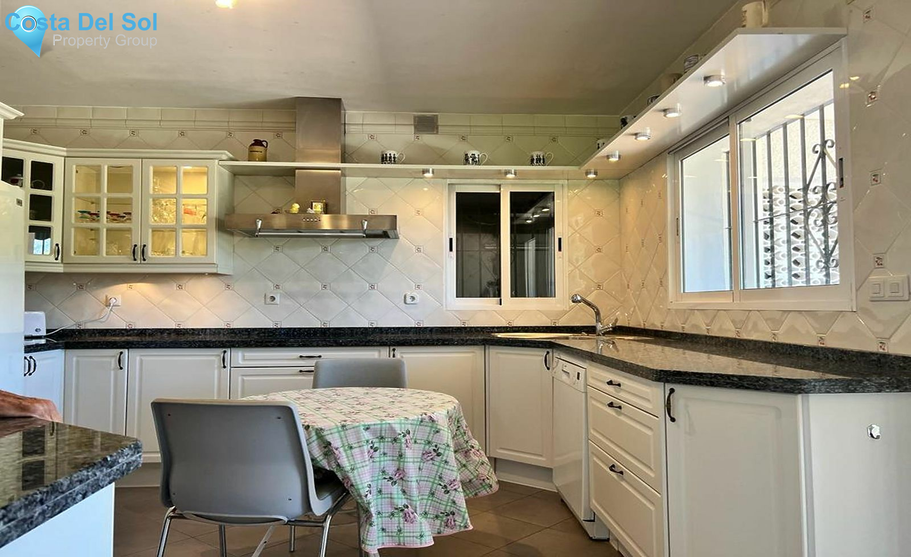 Detached Villa in Mijas-1139520