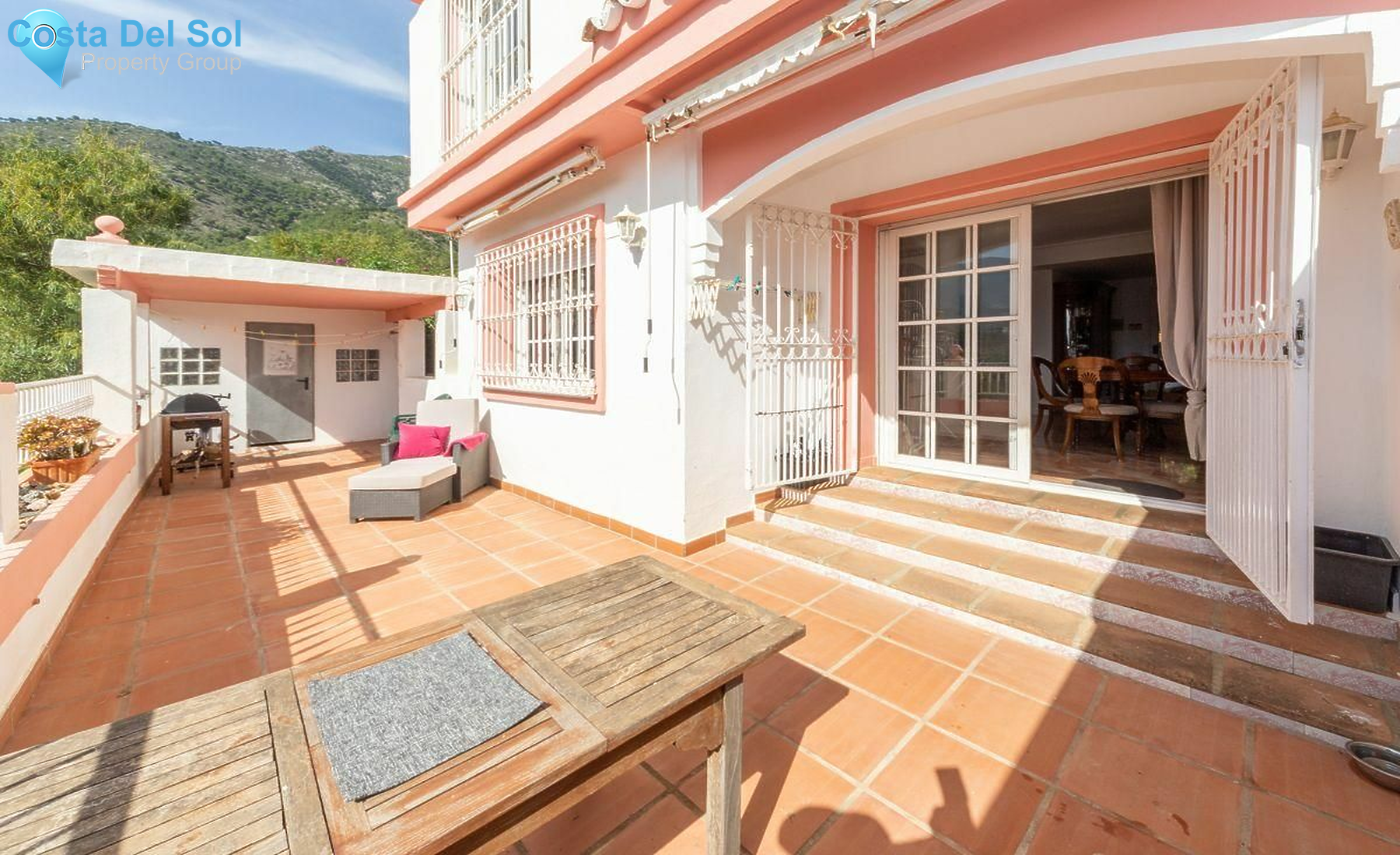 Detached Villa in Mijas-1160929