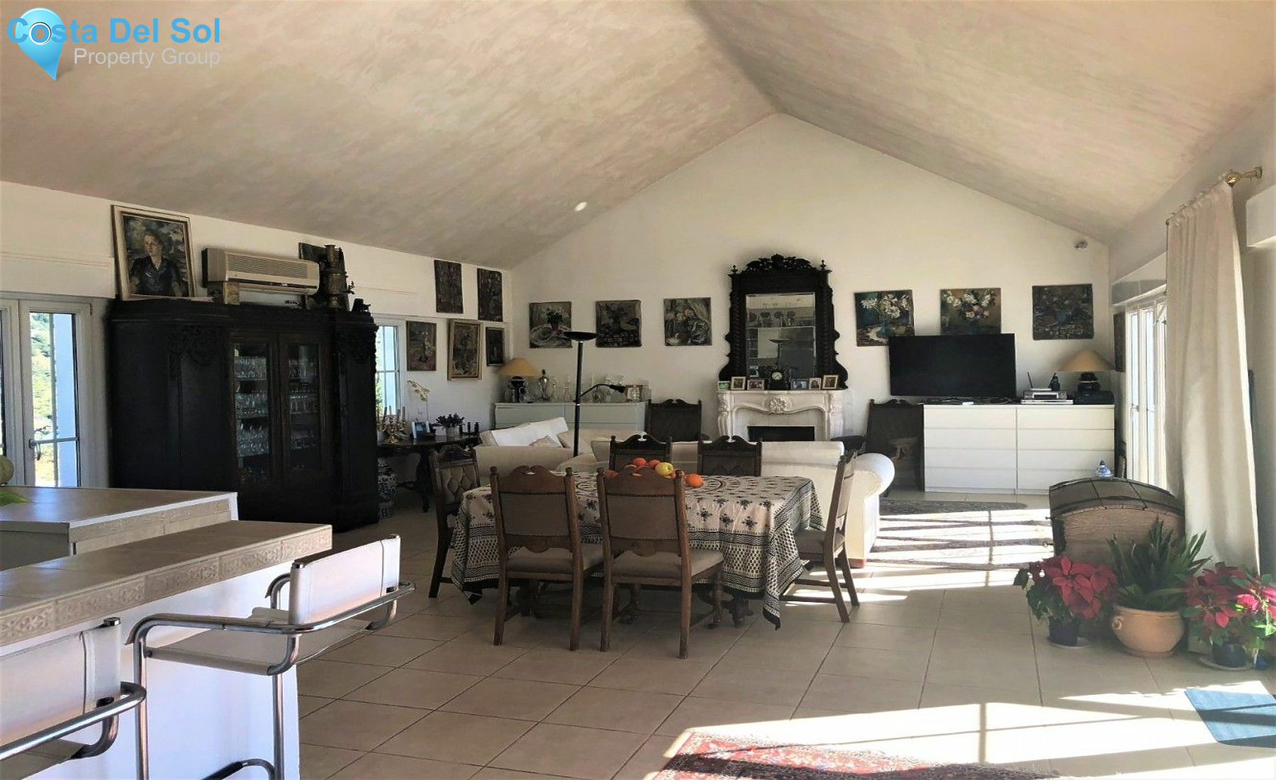 Detached Villa in Moclinejo-1230579