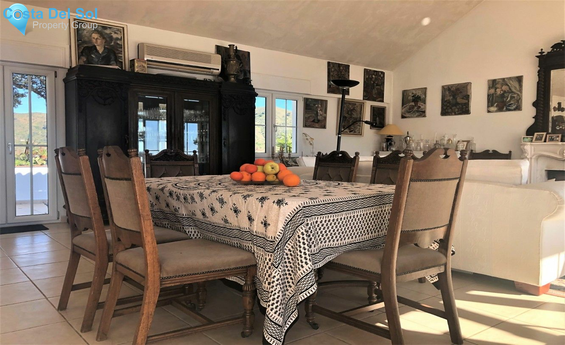 Detached Villa in Moclinejo-1230581