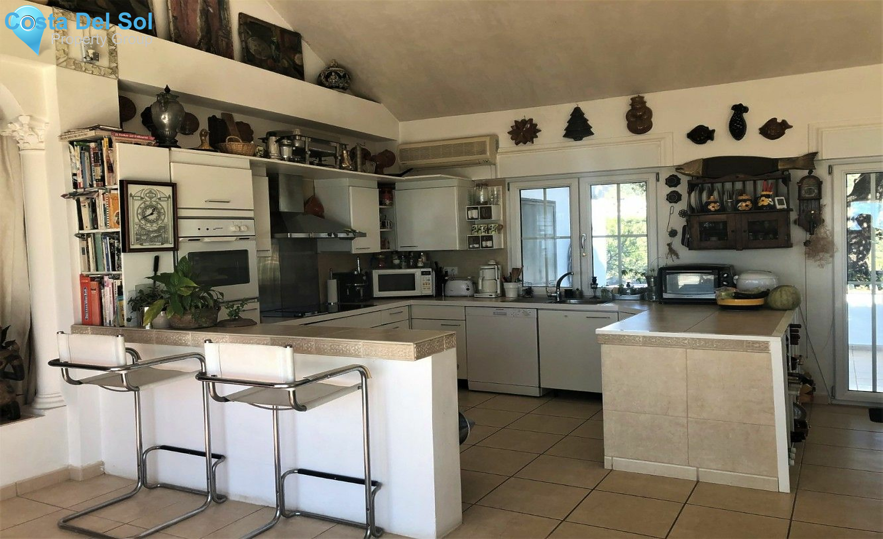 Detached Villa in Moclinejo-1230589