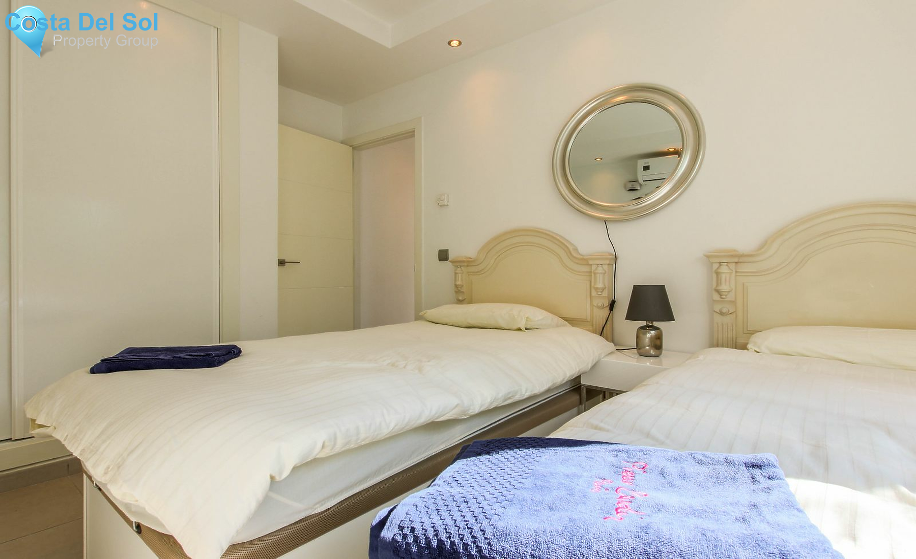 Detached Villa in New Golden Mile-1417049