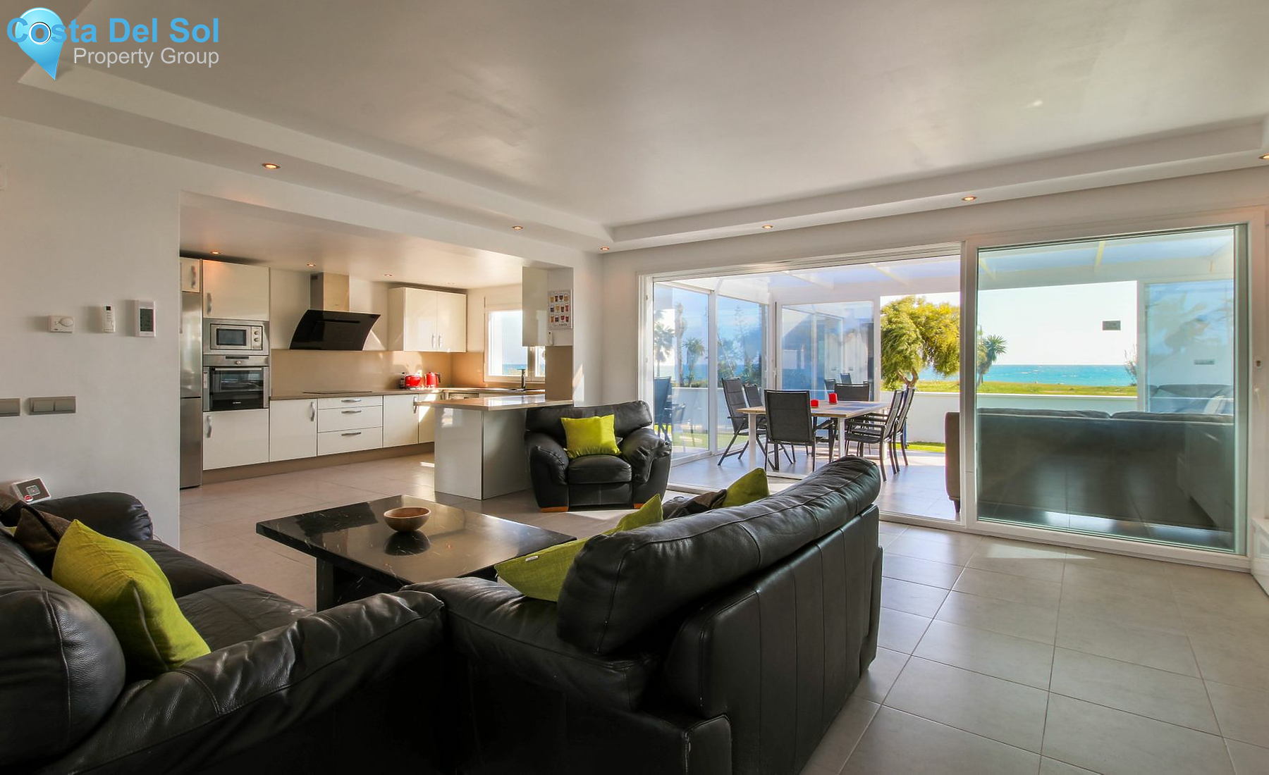 Detached Villa in New Golden Mile-1417044