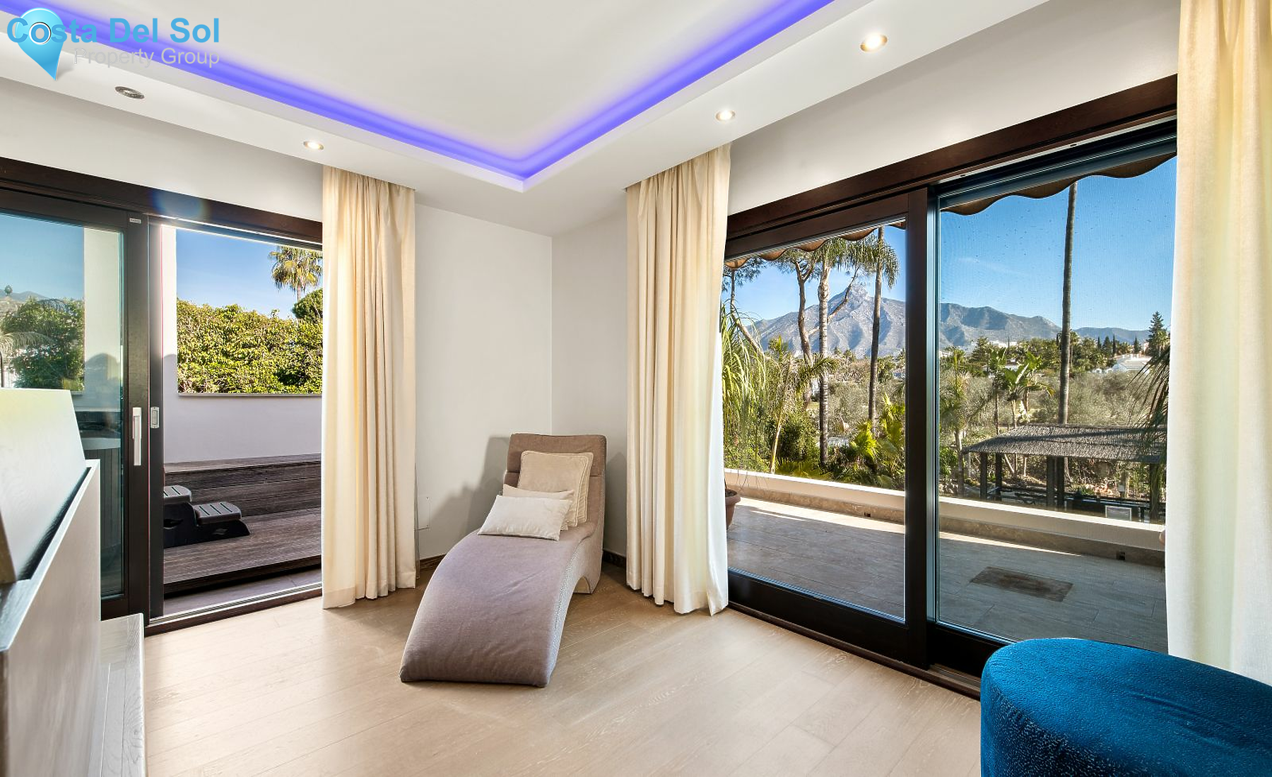 Detached Villa in Nueva Andalucía-1392502