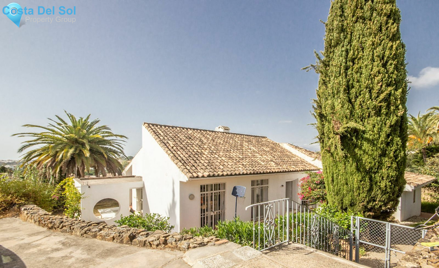 Detached Villa in Nueva Andalucía-1441848