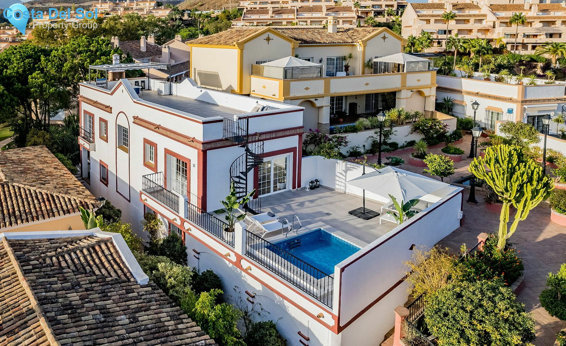 Detached Villa in Nueva Andalucía