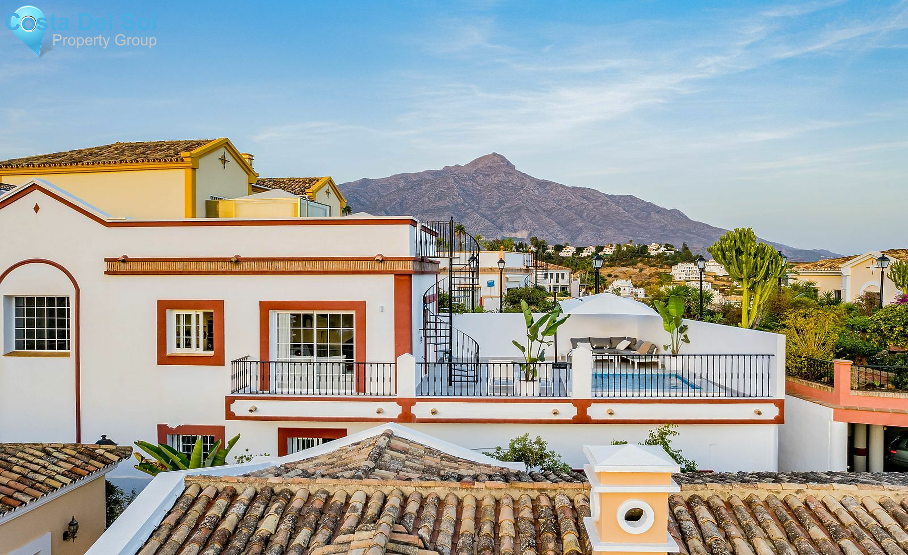 Detached Villa in Nueva Andalucía-1483439