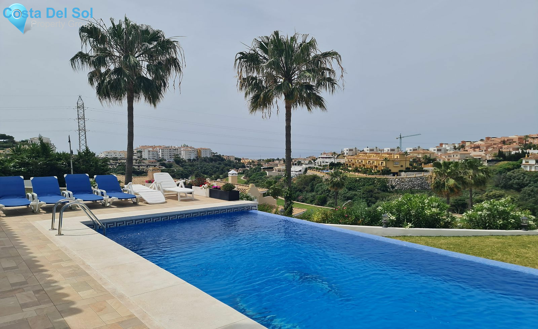 Detached Villa in Riviera del Sol-1138170