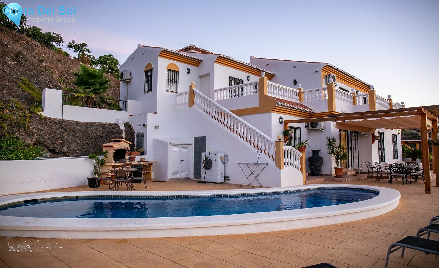 Detached Villa in Sayalonga
