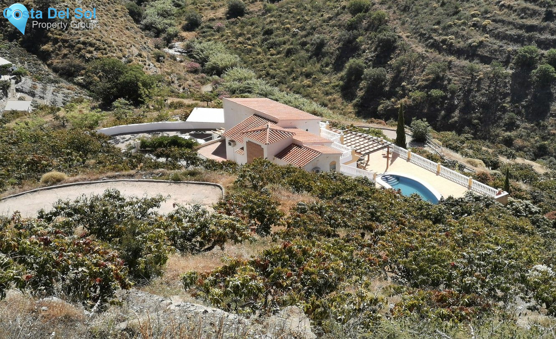 Detached Villa in Sayalonga-1145610