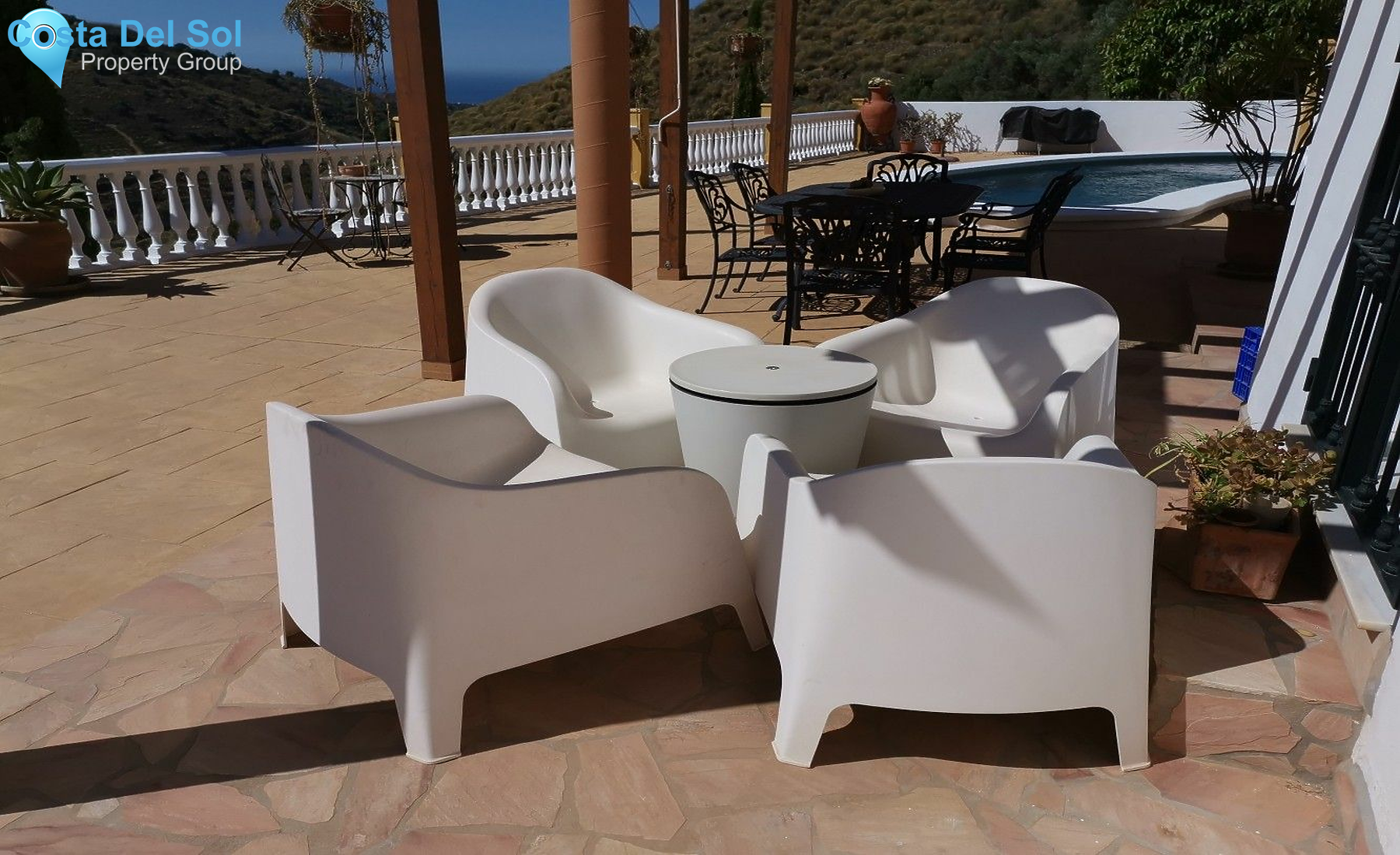 Detached Villa in Sayalonga-1145619