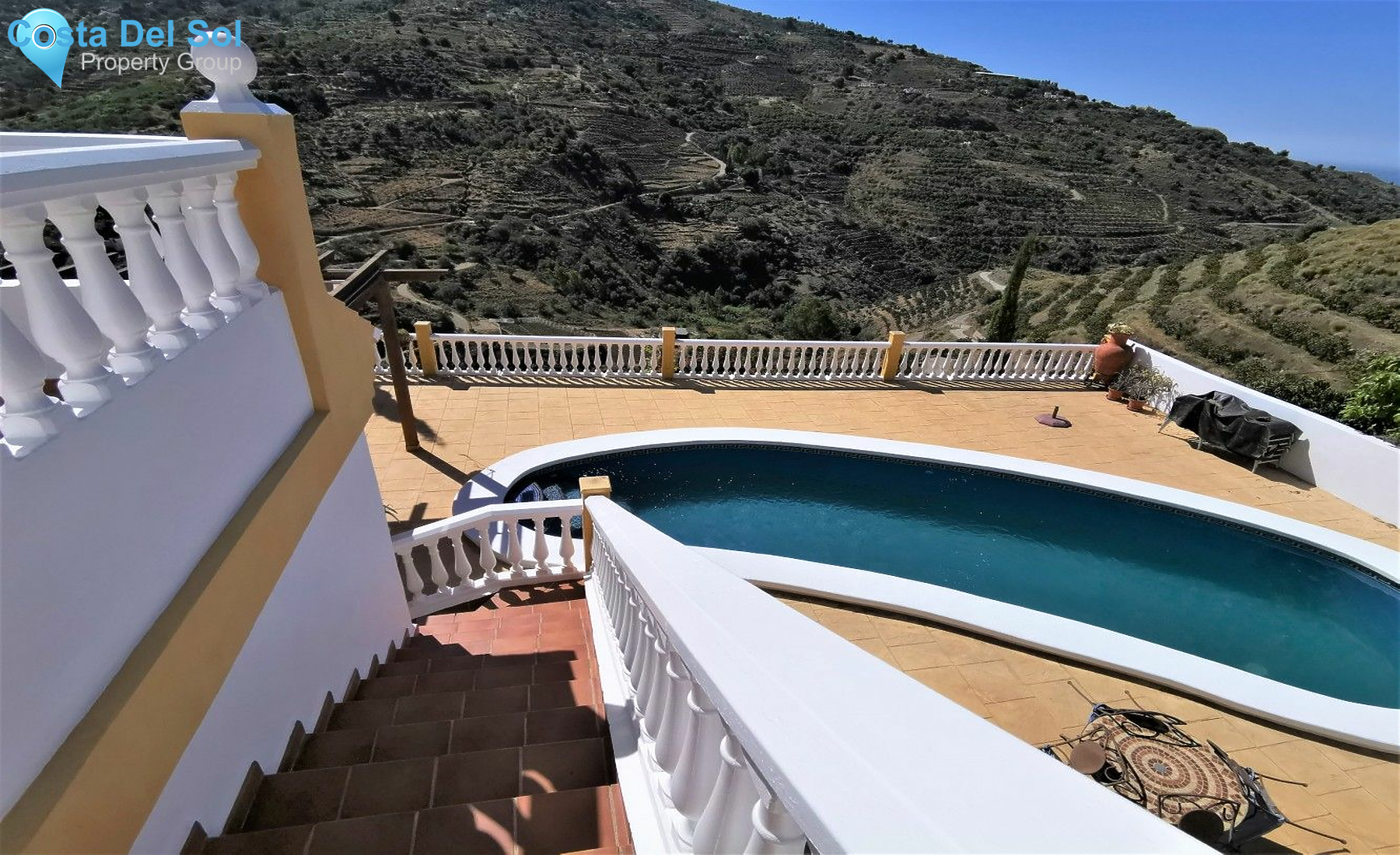 Detached Villa in Sayalonga-1145621