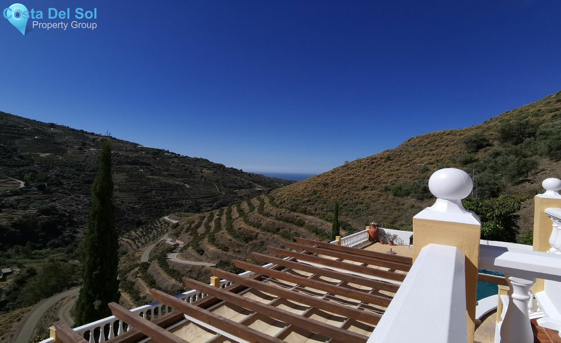 Detached Villa in Sayalonga-1145627