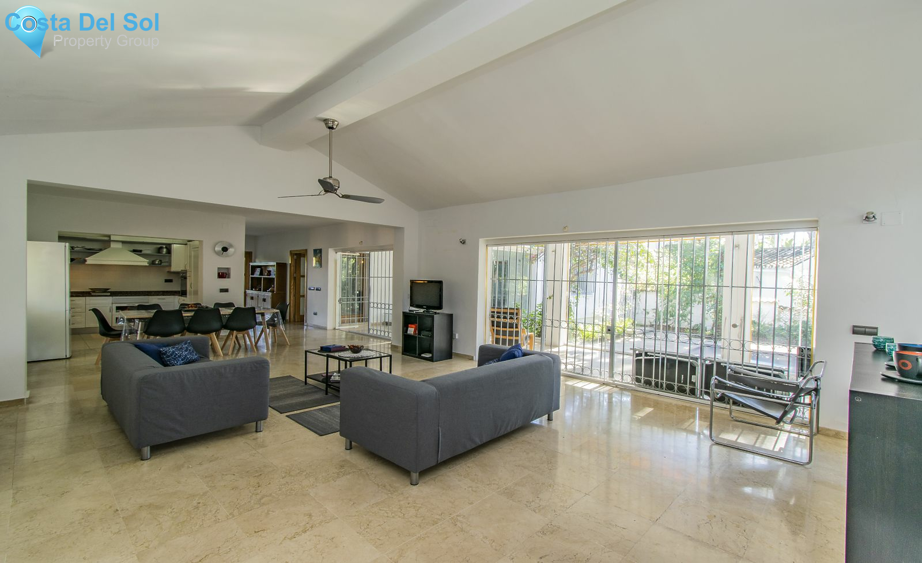 Detached Villa in The Golden Mile-1145150