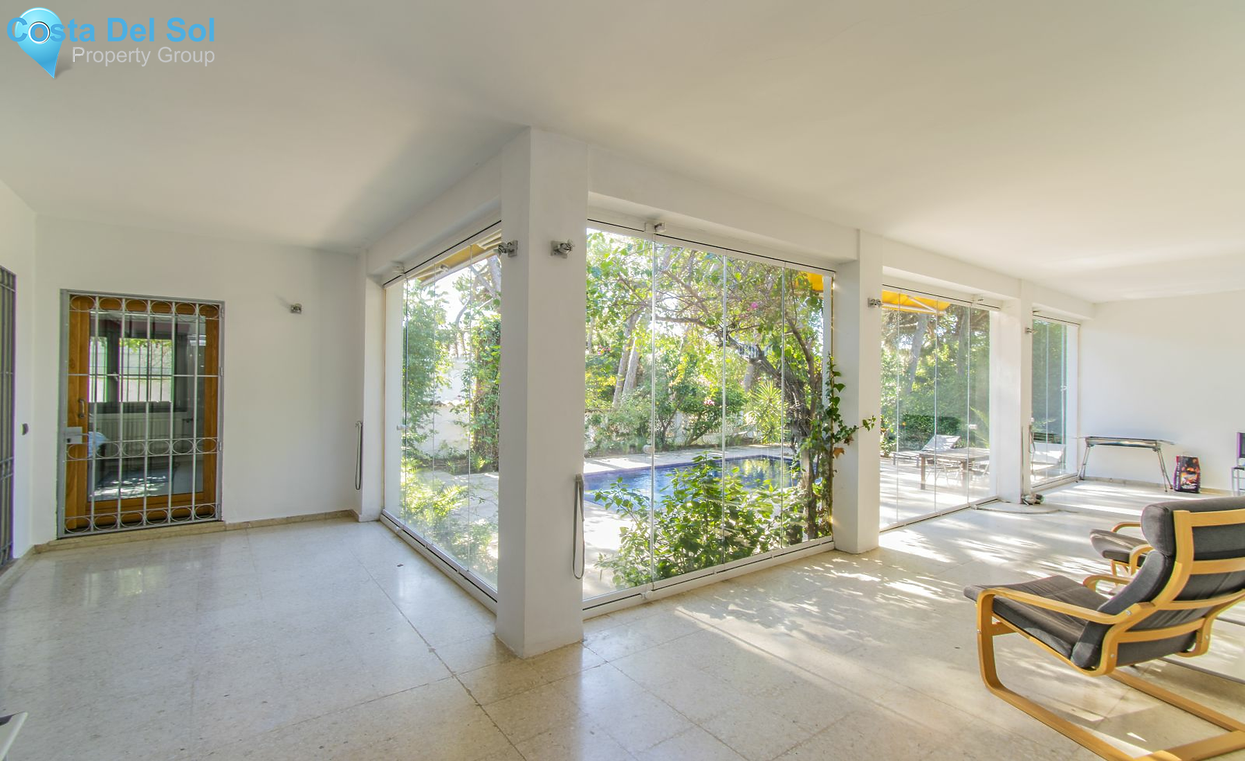 Detached Villa in The Golden Mile-1145155