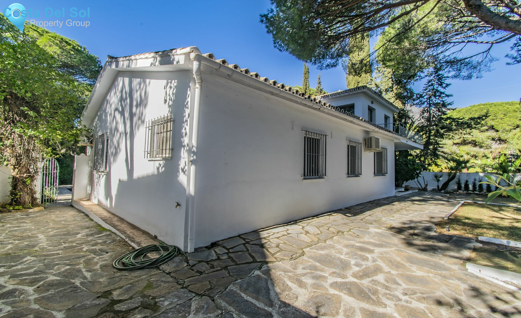 Detached Villa in The Golden Mile-1145157