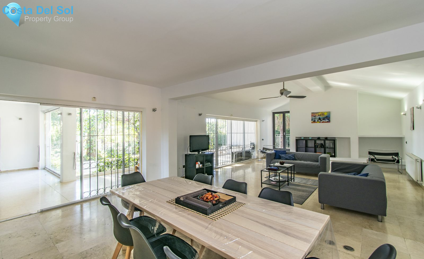 Detached Villa in The Golden Mile-1145143