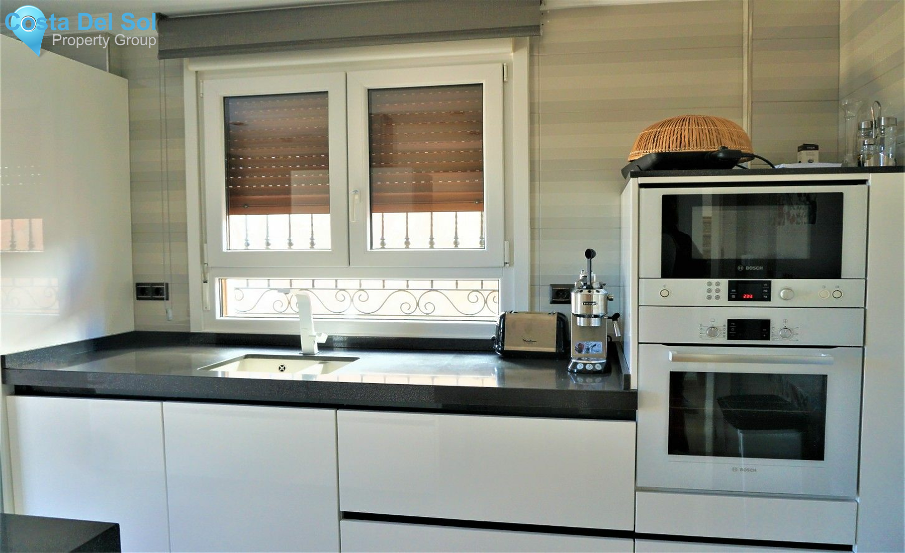 Detached Villa in Torre del Mar-1211772