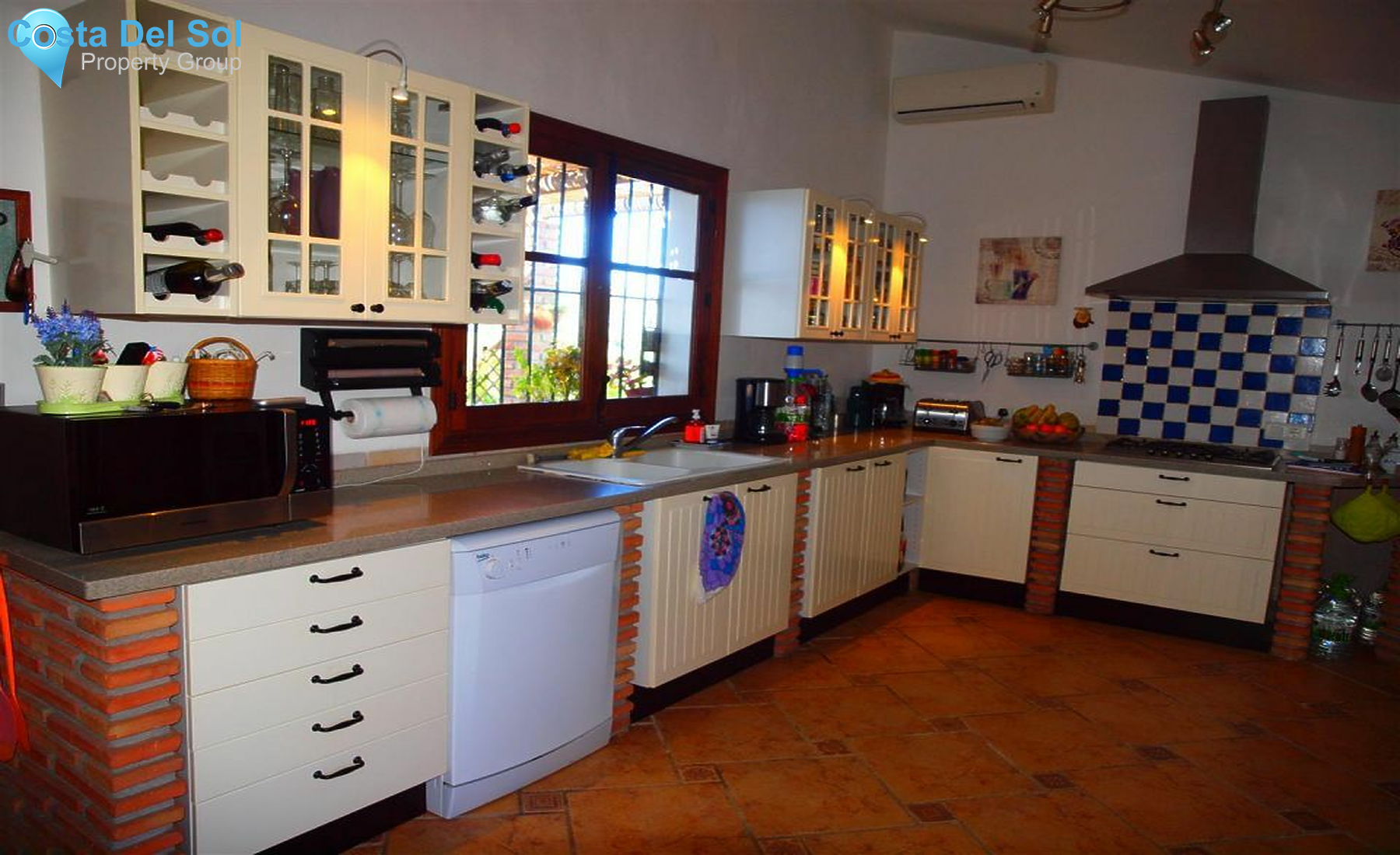 Detached Villa in Vélez-Málaga-1208747