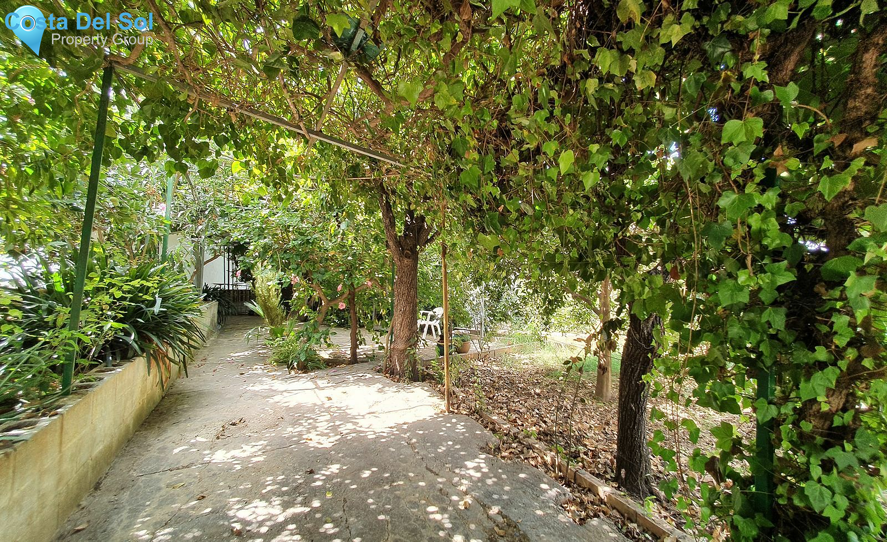 Finca - Cortijo in Alhaurín el Grande-1545569