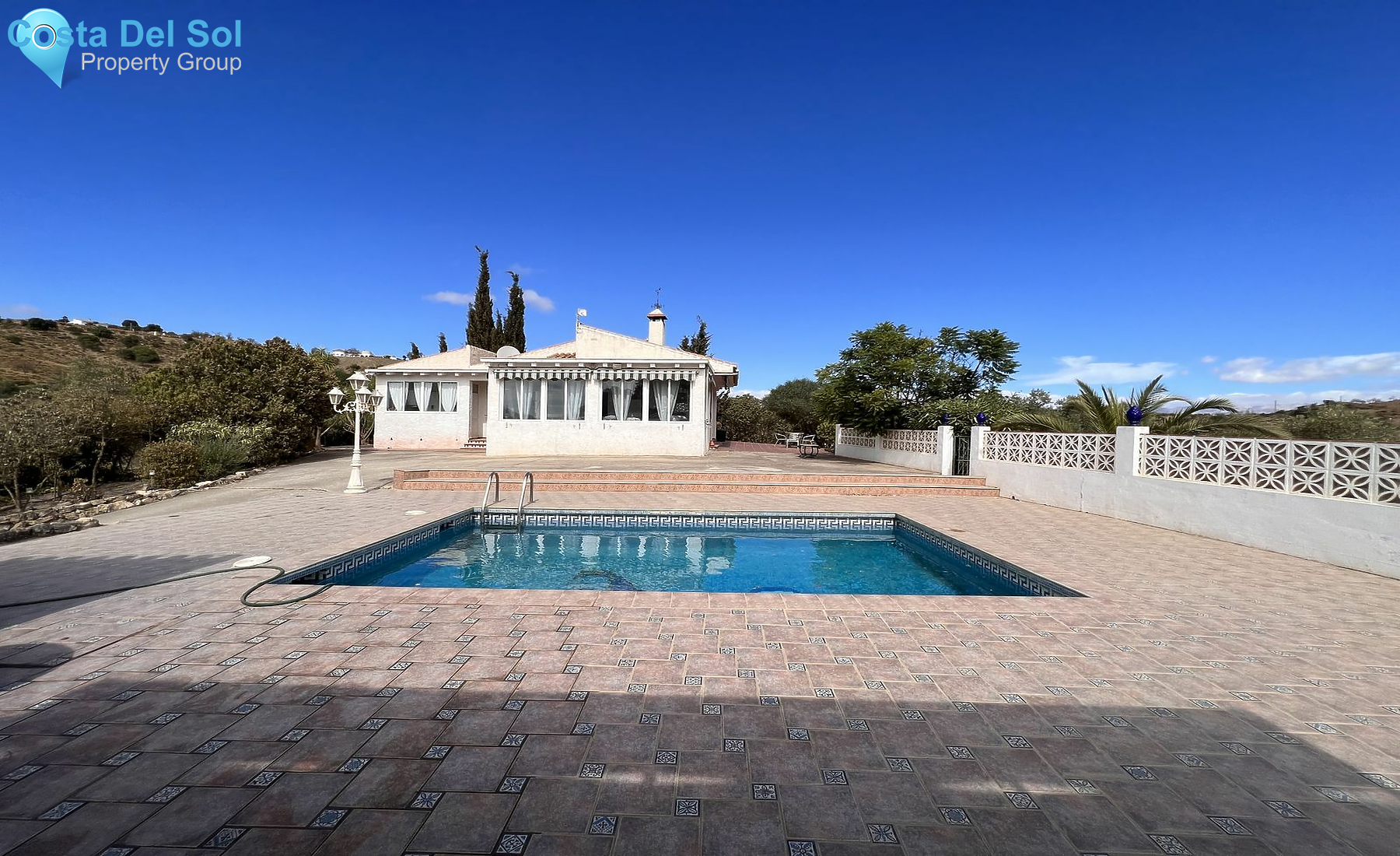 Finca - Cortijo in Almogía