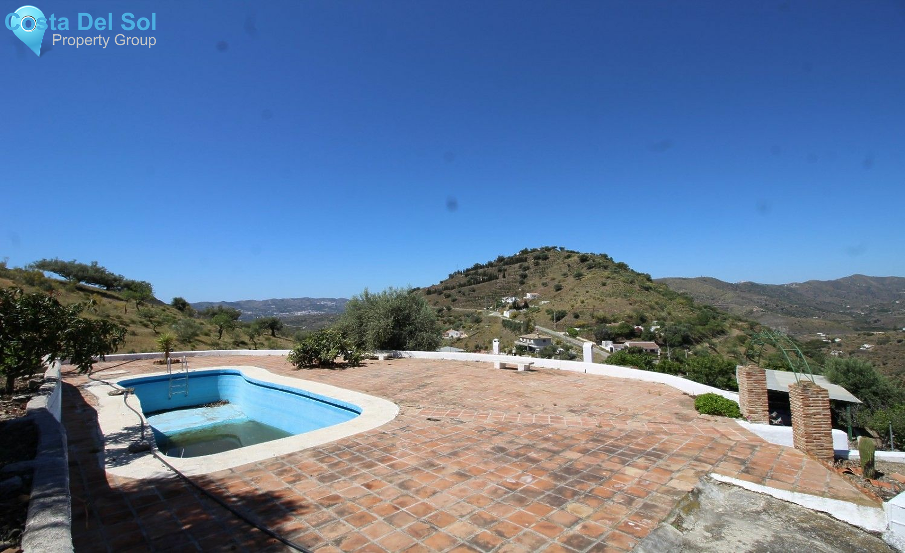 Finca - Cortijo in Canillas de Aceituno-1230698