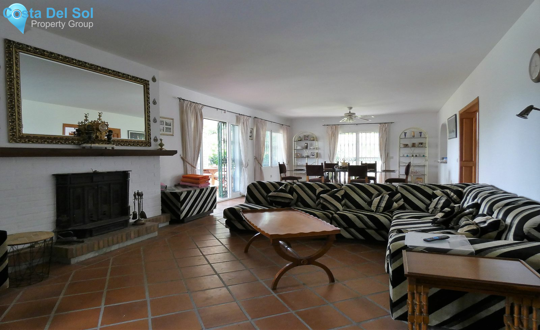 Finca - Cortijo in Coín-1131492