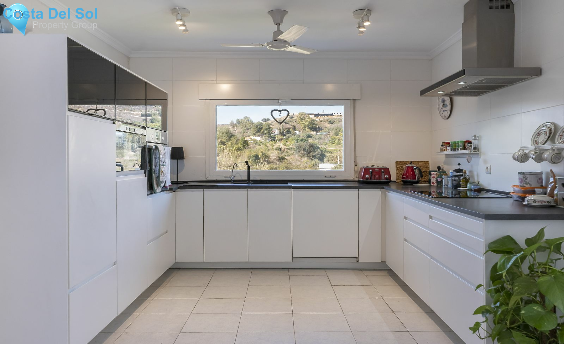 Finca - Cortijo in Coín-1159907