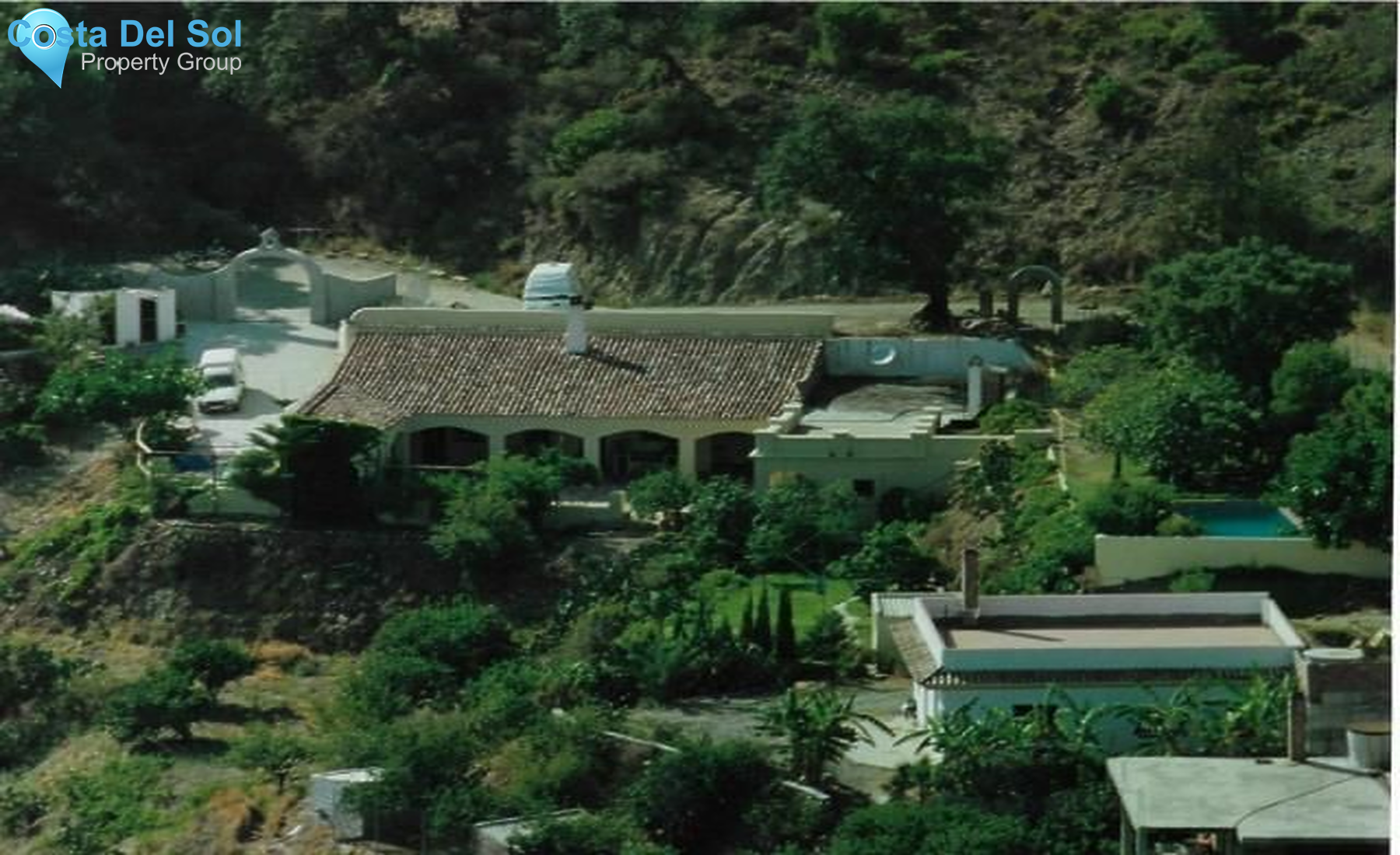 Finca - Cortijo in Estepona-1180524