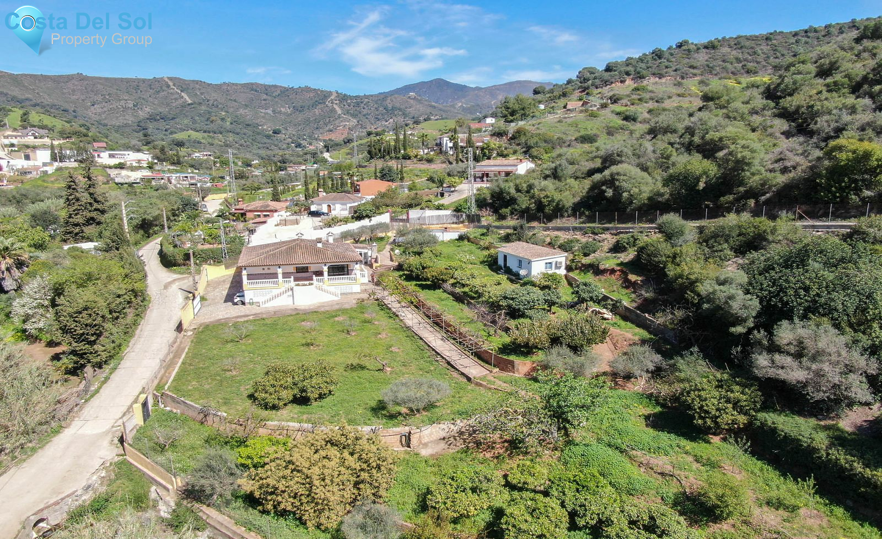 Finca - Cortijo in Marbella-1549634