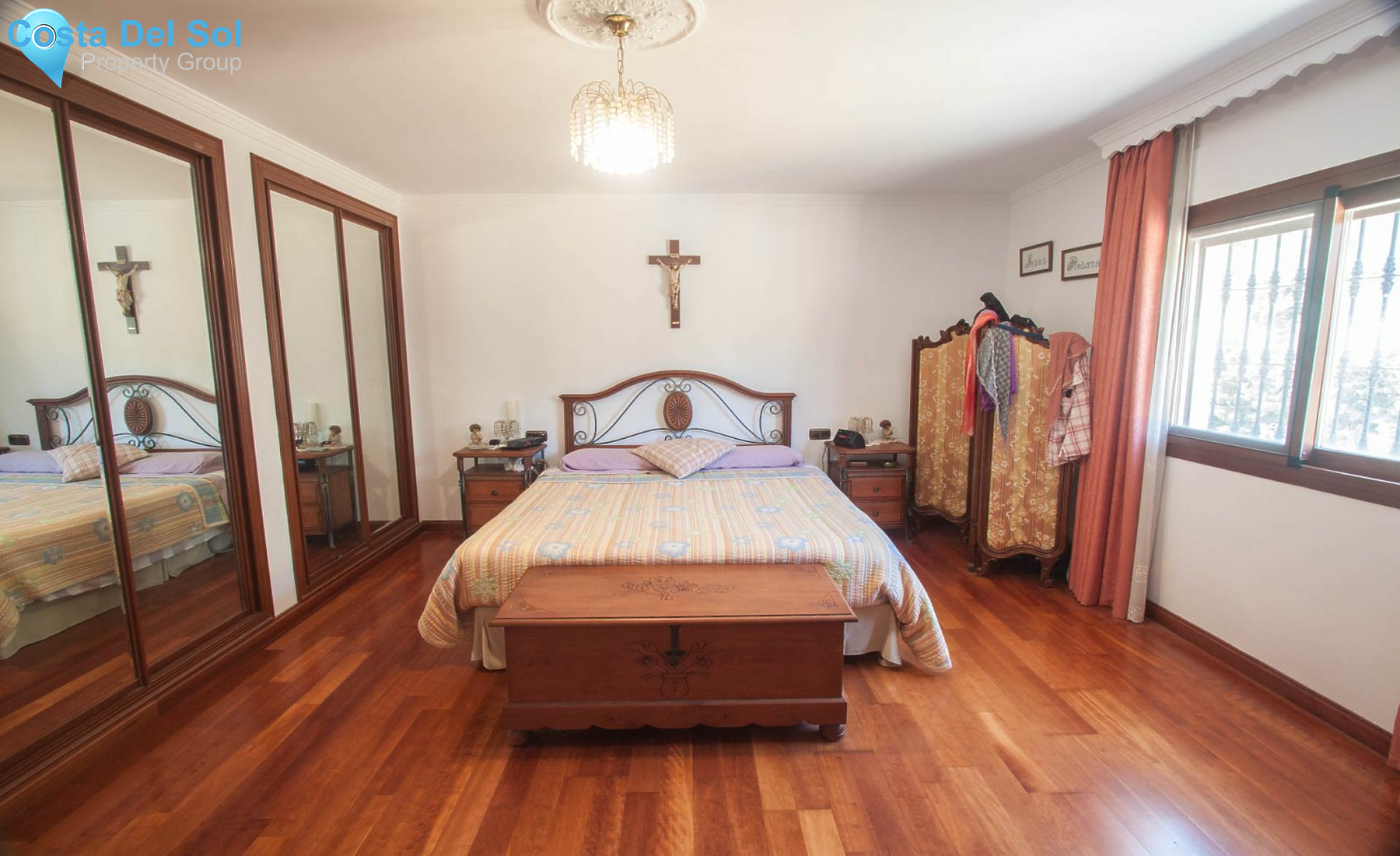 Finca - Cortijo in Marbella-1549646