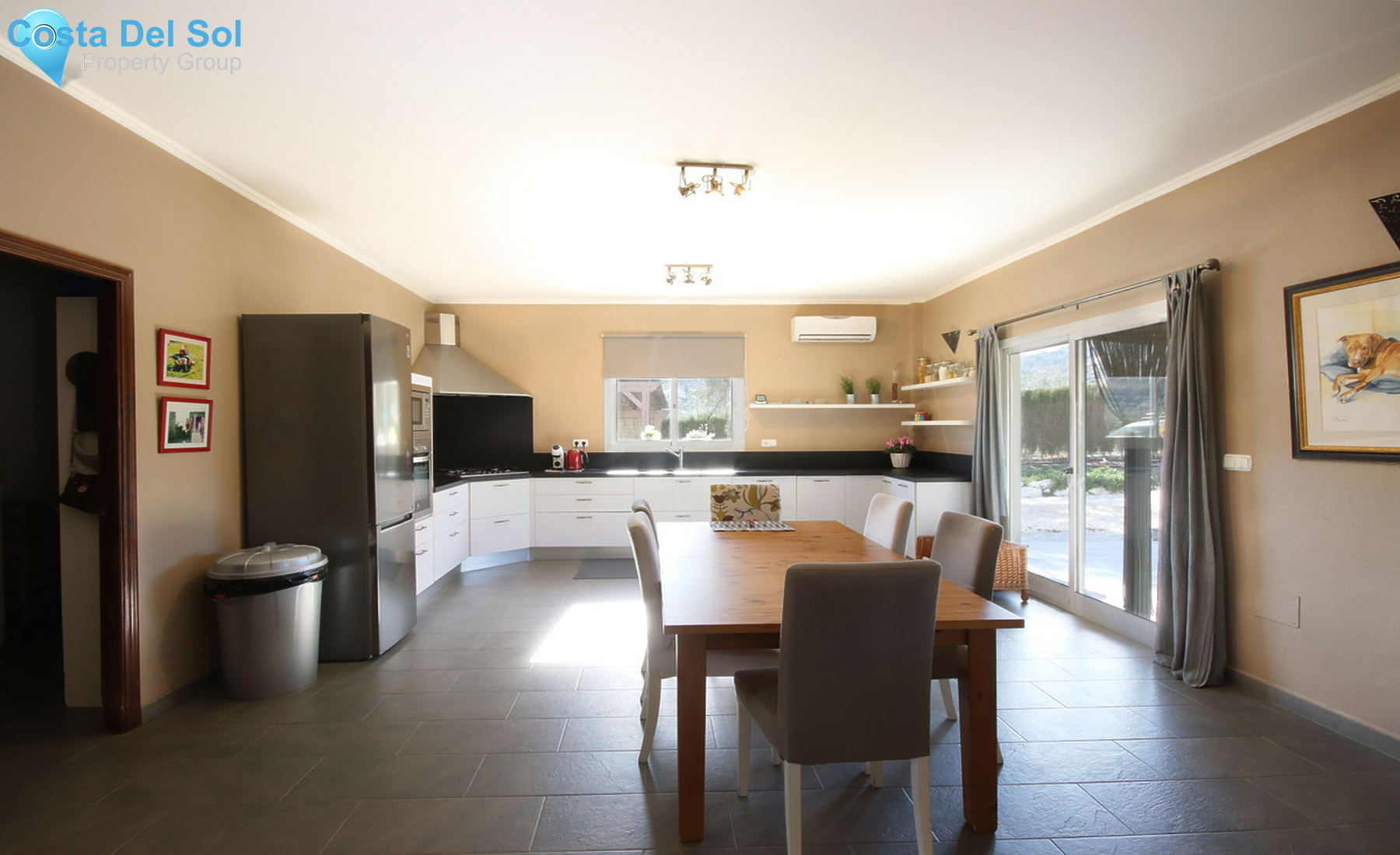 Detached Villa in Monda-689237