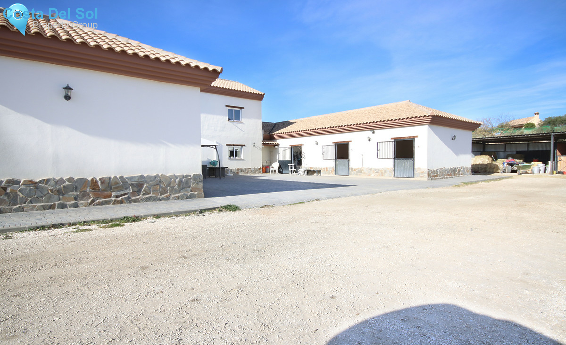 Detached Villa in Monda-689228