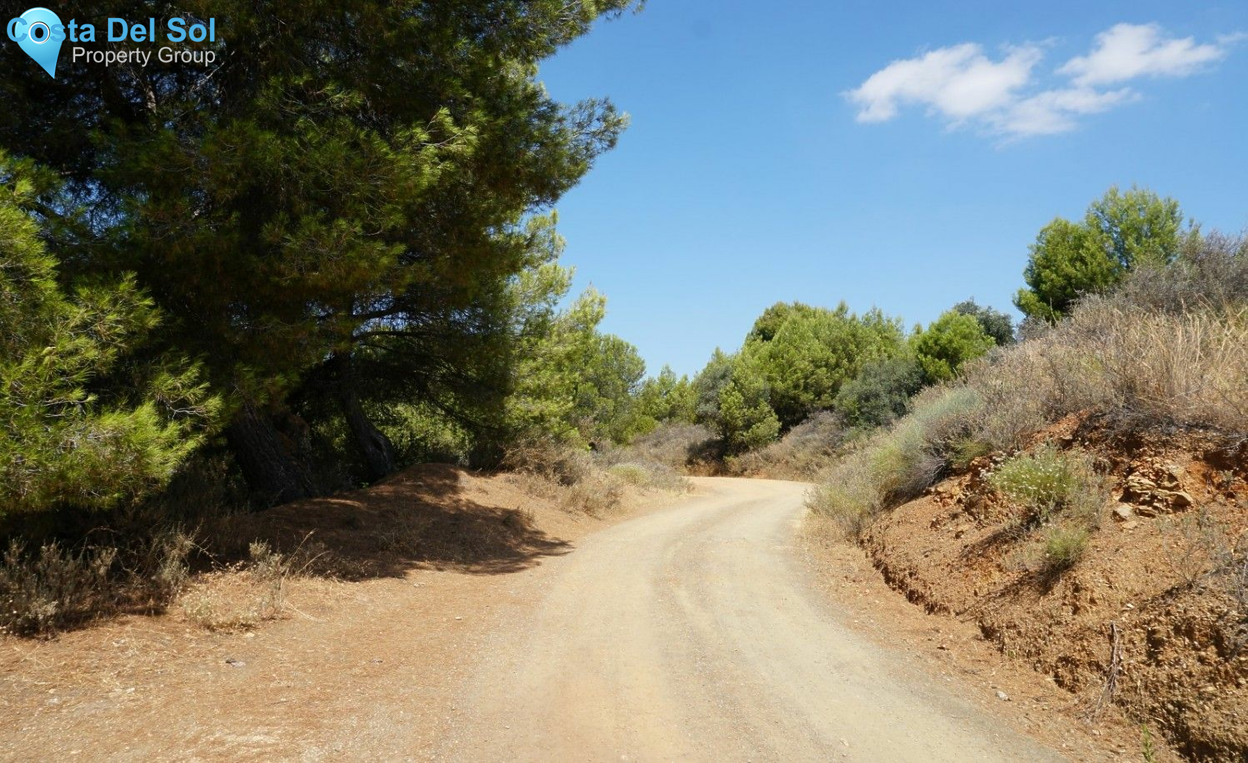 Finca - Cortijo in Yunquera-1231077