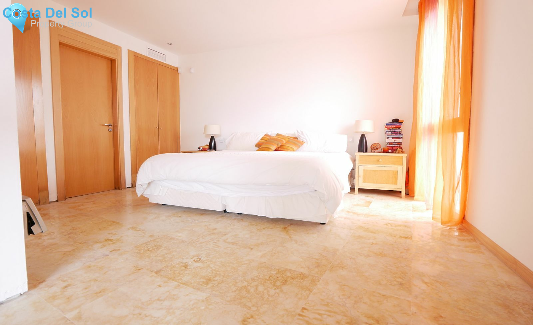 Ground Floor Apartment in Altos de los Monteros-1215084