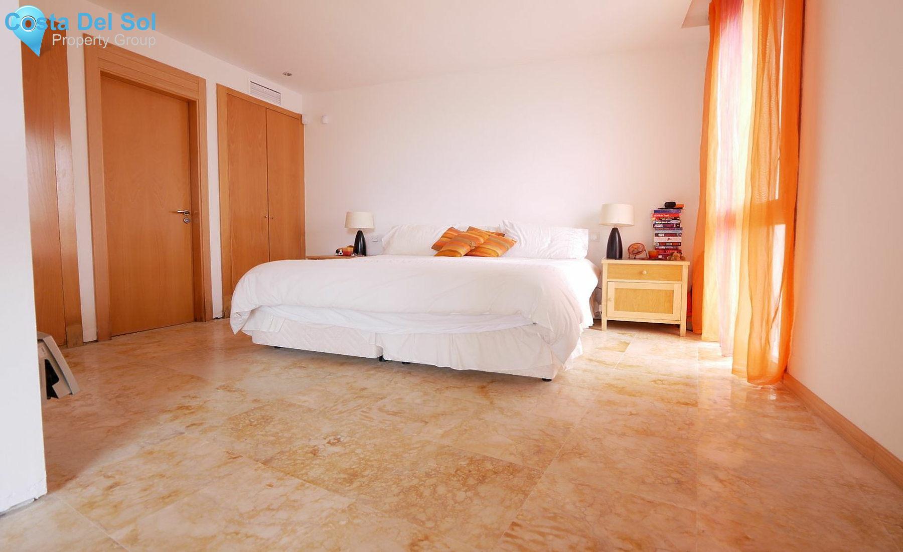 Ground Floor Apartment in Altos de los Monteros-1215086