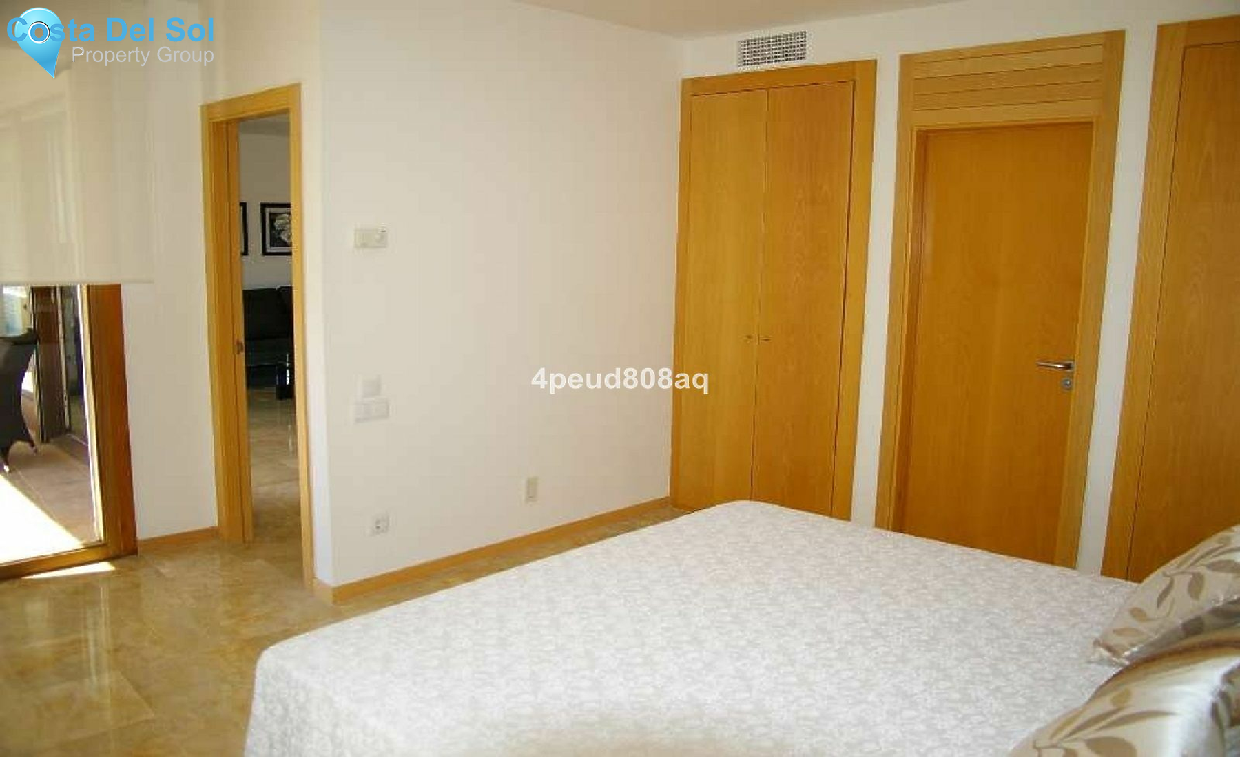 Ground Floor Apartment in Altos de los Monteros-1227716